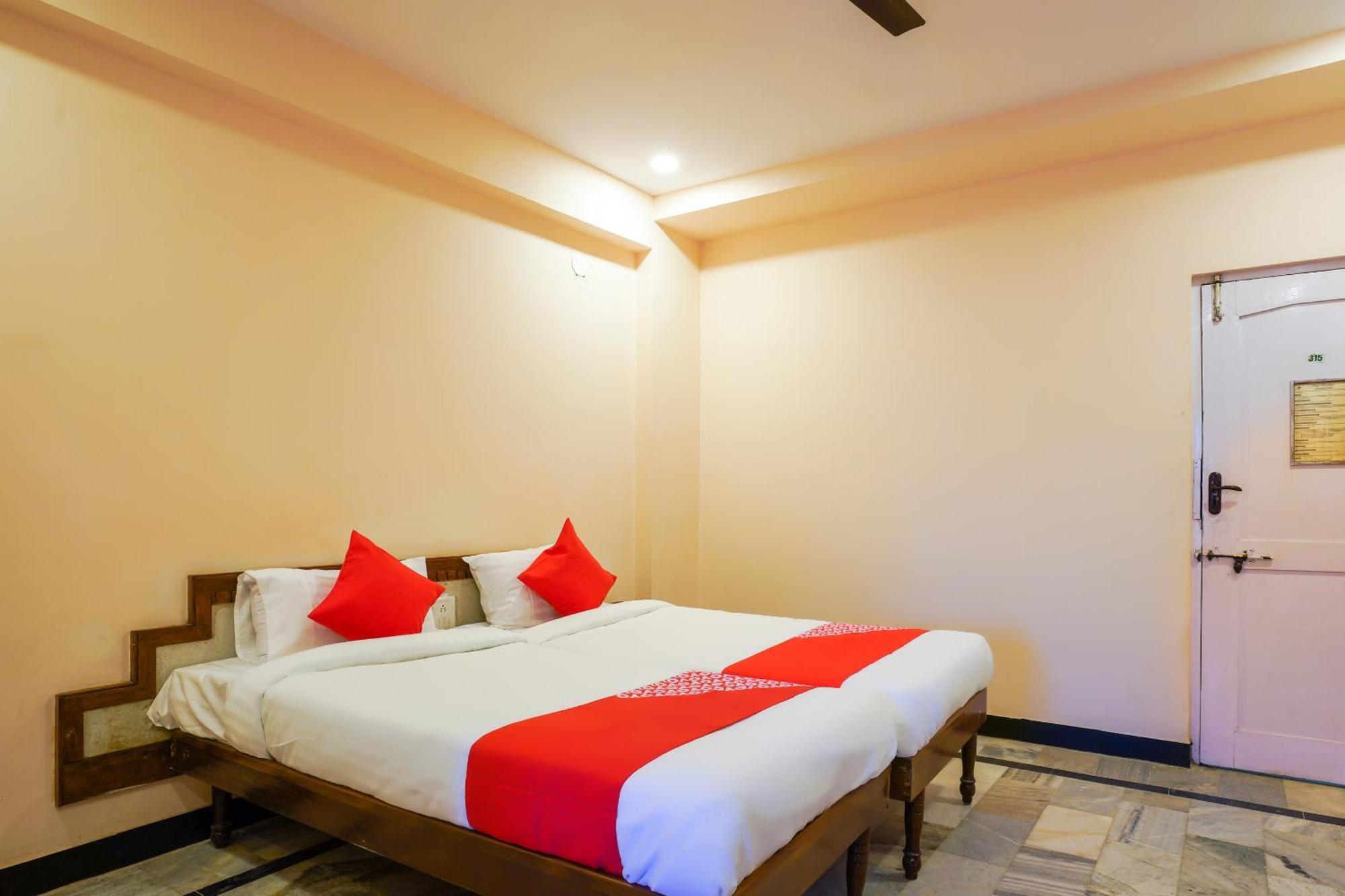 Hotel O Raja Residency Near Snow World Secundurabad Εξωτερικό φωτογραφία